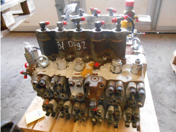 Valvula hidraulike HITACHI