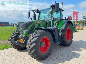 Traktor FENDT 724 Vario