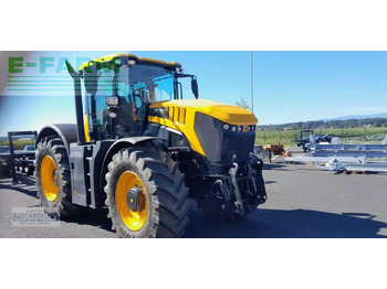 Traktor JCB