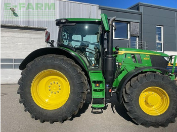 Traktor JOHN DEERE 6R 215