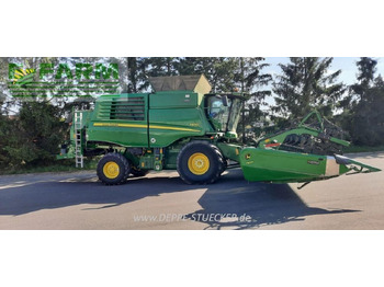 Autokombajnë JOHN DEERE T670