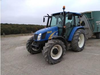 Traktor New Holland T 5060: foto 1
