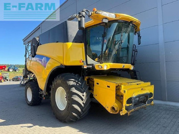 Autokombajnë NEW HOLLAND CR9070