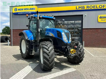 Traktor NEW HOLLAND T6000
