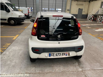 Veturë PEUGEOT