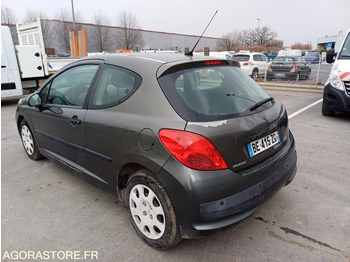 Veturë PEUGEOT