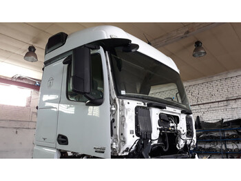 Kabina dhe interier MERCEDES-BENZ