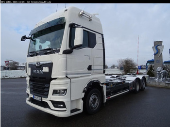 Transportjer kontejnerësh/ Kamion me karroceri të çmontueshme MAN TGX 26.510