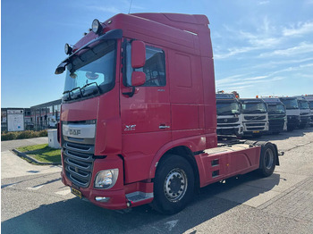 Gjysmë-kamion DAF XF 440