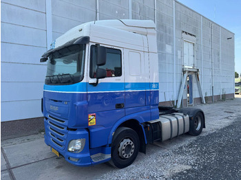 Gjysmë-kamion DAF XF 440