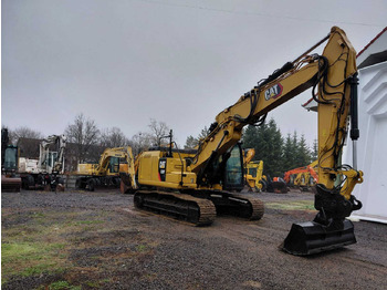 Ekskavator CATERPILLAR 320FL