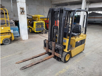 Pirun ngritës CATERPILLAR