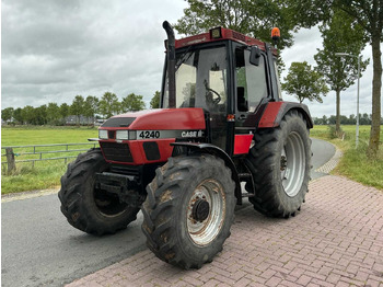 Traktor CASE IH XL