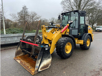 Fadrom me goma CATERPILLAR 906