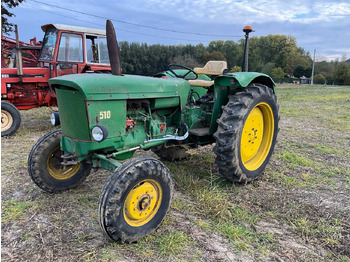 Traktor JOHN DEERE
