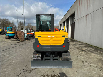 Ekskavator me zinxhirë Volvo EC60C: foto 5