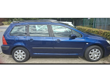 Veturë PEUGEOT
