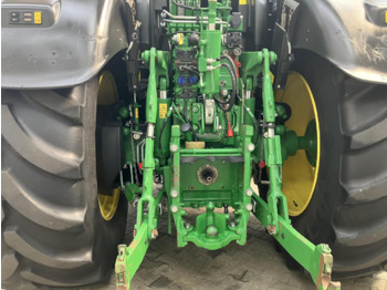 Traktor John Deere 6215R: foto 5