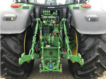 Traktor John Deere 6R 215: foto 4