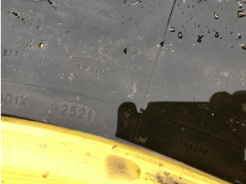 Gomë për Makineri bujqësore Michelin 650/85R38: foto 5