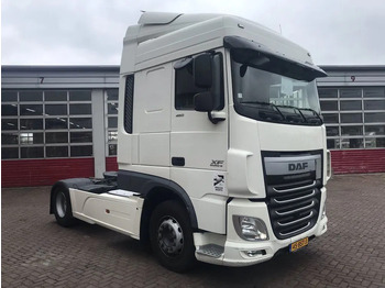 Gjysmë-kamion DAF XF 460