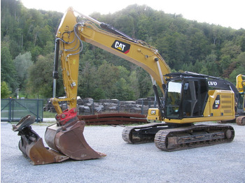 Ekskavator me zinxhirë CATERPILLAR 320