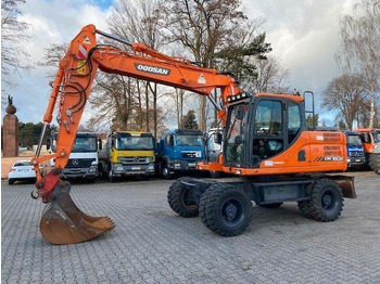 Ekskavator me goma DOOSAN DX160W-3