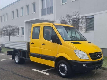 Kamion me karroceri të hapur, Kamion me vinç Mercedes-Benz Sprinter 519 CDI Doka - Flatbed truck + crane: foto 2