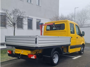 Kamion me karroceri të hapur, Kamion me vinç Mercedes-Benz Sprinter 519 CDI Doka - Flatbed truck + crane: foto 3