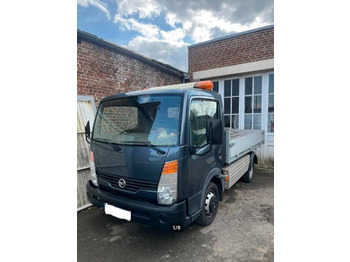 Kamioncine me karroceri Nissan Cabstar: foto 1