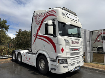 Gjysmë-kamion SCANIA R 500