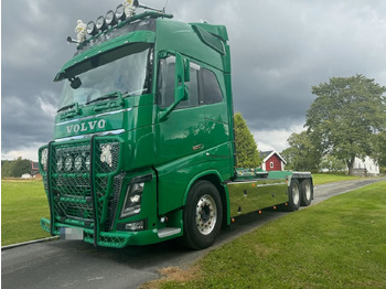 Kamion vetëngarkues VOLVO FH16