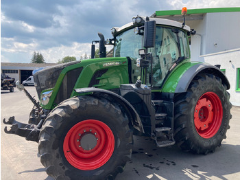 Traktor FENDT 826 Vario