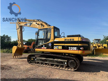 Ekskavator me zinxhirë CATERPILLAR 320BL