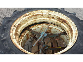 Goma dhe bandazhe i ri Pirelli: foto 5 Goma dhe bandazhe i ri Pirelli: foto 5