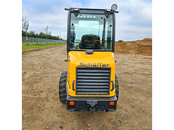 Fadrom me goma Schaeff 2445: foto 4 Fadrom me goma Schaeff 2445: foto 4