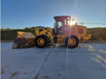 Fadrom me goma CATERPILLAR 938M