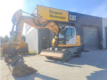 Ekskavator me goma LIEBHERR A 913