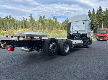 Kamion kabinë-shasi i ri Iveco S-Way AS26S50 NP 2xLNG 6x2*4: foto 4 Kamion kabinë-shasi i ri Iveco S-Way AS26S50 NP 2xLNG 6x2*4: foto 4