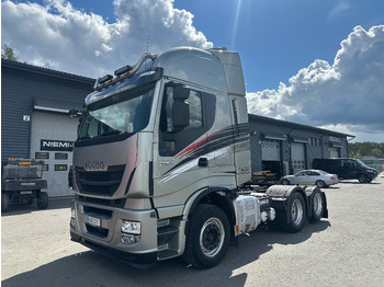 Gjysmë-kamion IVECO Stralis 560