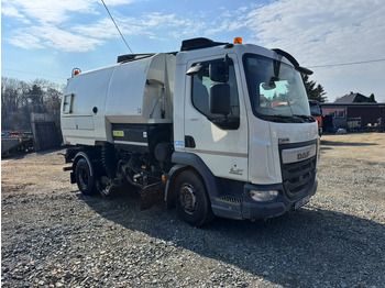 Makinë fshirëse për rrugët DAF LF 180