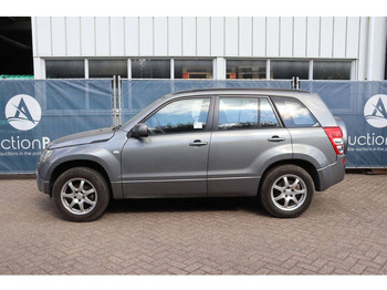 Sedan Suzuki Grand Vitara: foto 2