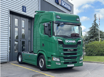Gjysmë-kamion SCANIA S 450