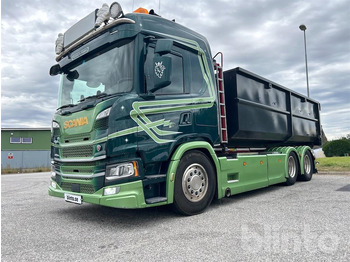 Kamion vetëngarkues SCANIA