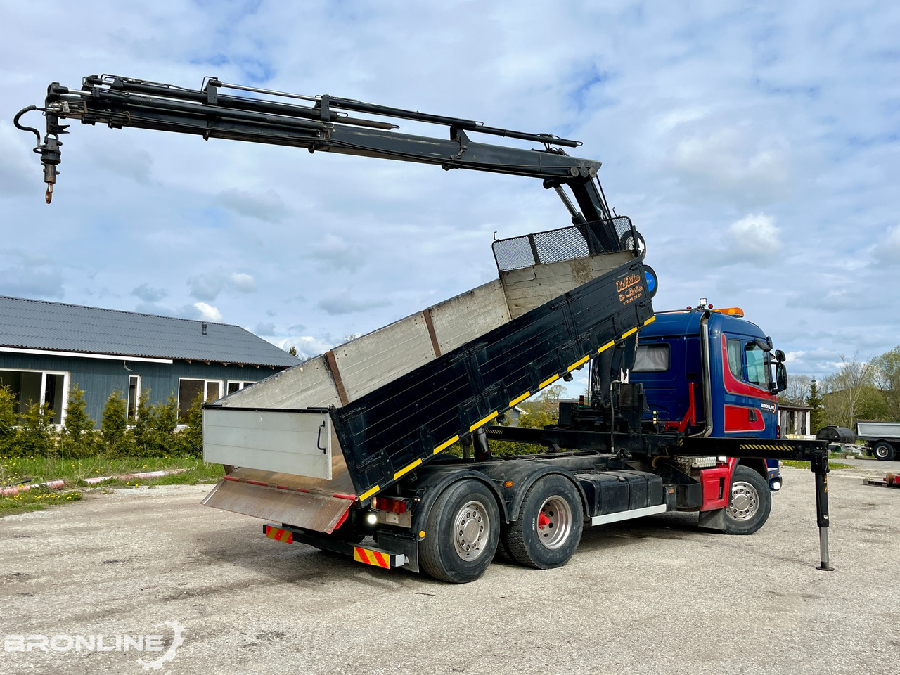 2002 SCANIA R114 6X2*4 Tipper+HIAB 166-e5 crane - Kamion vetëshkarkues, Kamion me vinç: foto 5 2002 SCANIA R114 6X2*4 Tipper+HIAB 166-e5 crane - Kamion vetëshkarkues, Kamion me vinç: foto 5