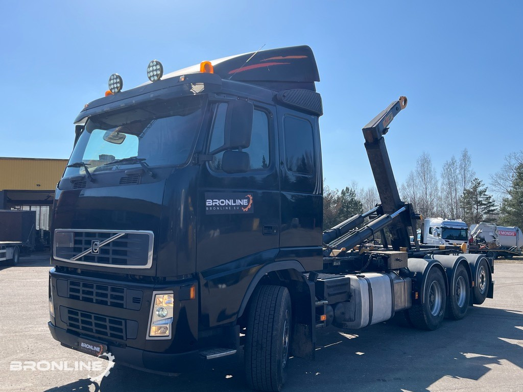 2005 Volvo FH12 8x4 + konkslift 26t - Kamion vetëngarkues: foto 2 2005 Volvo FH12 8x4 + konkslift 26t - Kamion vetëngarkues: foto 2