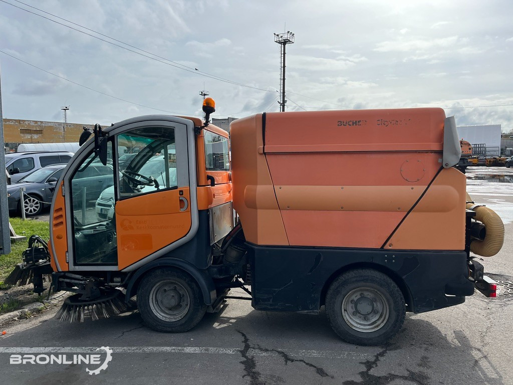 2008 BUCHER CITYCAT 2020 Road sweeper - Makinë fshirëse për rrugët: foto 5 2008 BUCHER CITYCAT 2020 Road sweeper - Makinë fshirëse për rrugët: foto 5