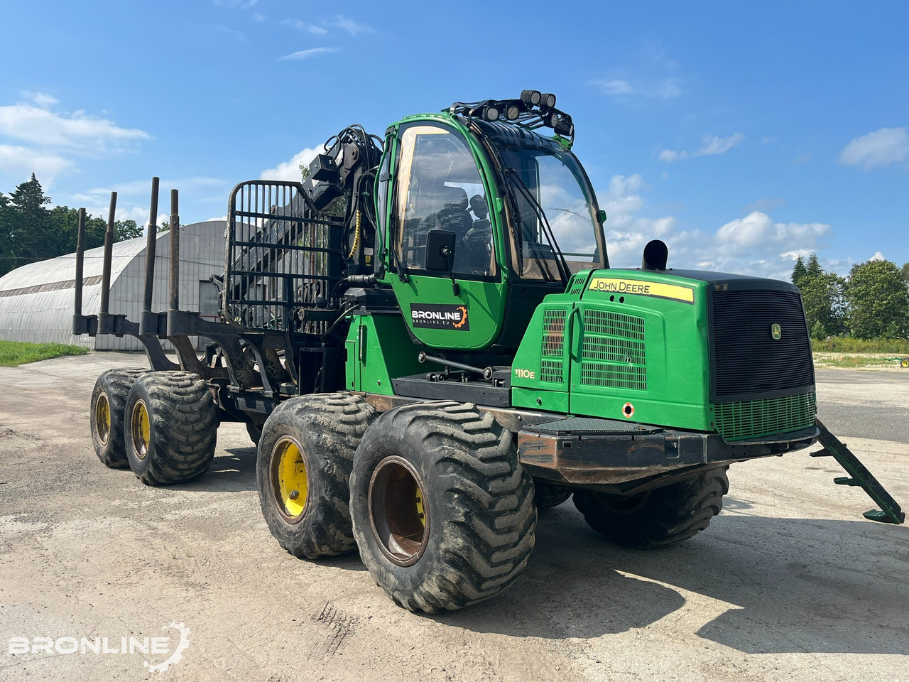2010 John Deere 1110E Forwarder 8x8 - Transportues pyjor: foto 1 2010 John Deere 1110E Forwarder 8x8 - Transportues pyjor: foto 1