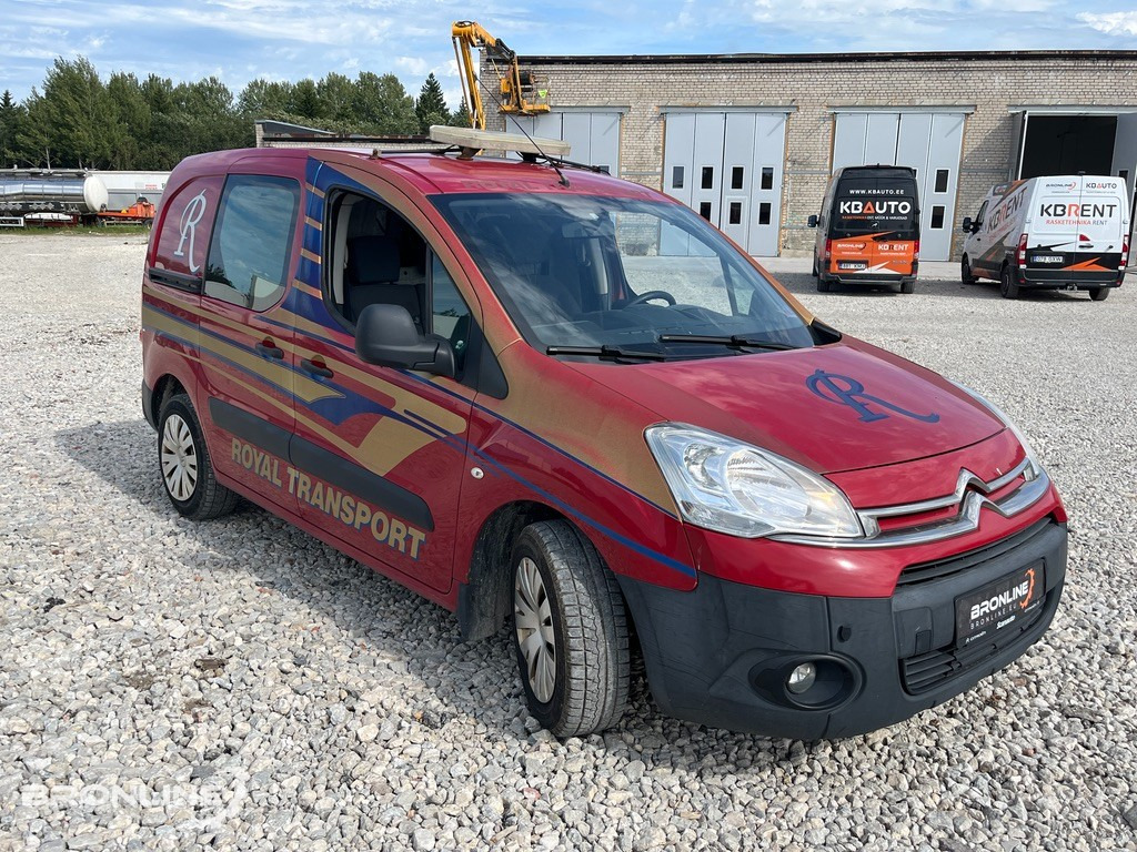 2015 Citroën Berlingo 1.6 84kW - Veturë: foto 1 2015 Citroën Berlingo 1.6 84kW - Veturë: foto 1