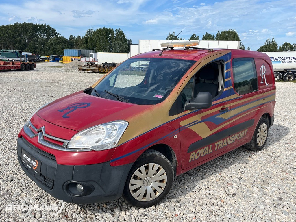 2015 Citroën Berlingo 1.6 84kW - Veturë: foto 2 2015 Citroën Berlingo 1.6 84kW - Veturë: foto 2